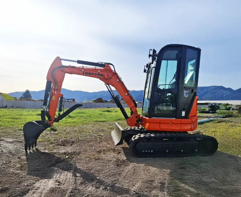 EXCAVADORA CDM6025 LONGYAN - RAIMPORT